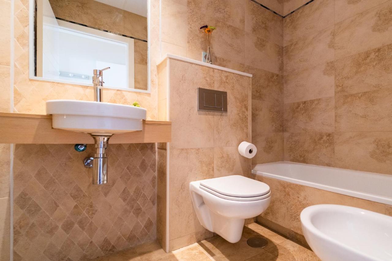 Primera Linea De Mar Con Piscina, Gimnasio Y Parking 2 Hab Y 2 Banos فيياخويوسا المظهر الخارجي الصورة
